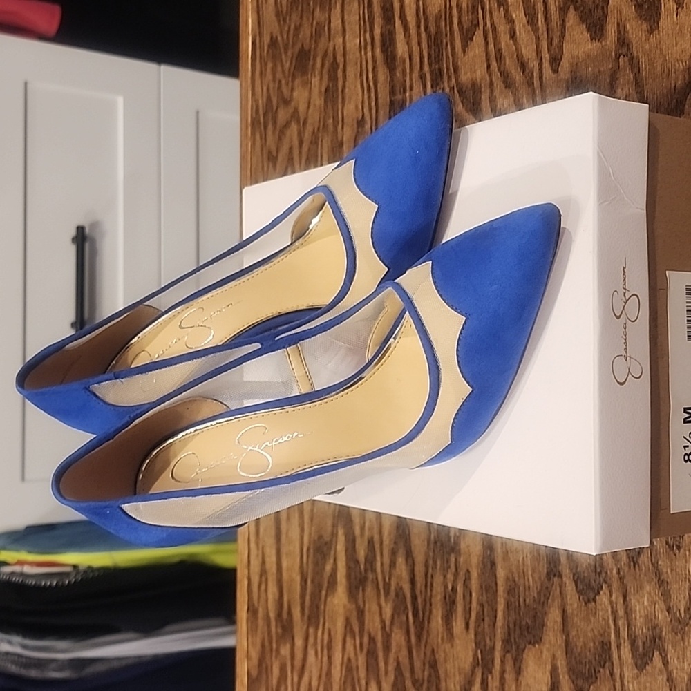 Blue Pescanta Jessica Simpson heels size 8.5